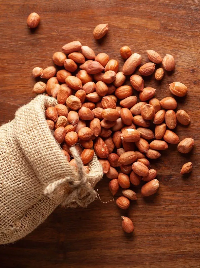 Raw Peanuts